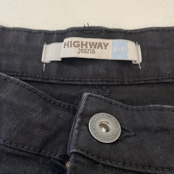 Highway Jeans Cuffed Black Gun Metal Rivets Sz 11/12 - Picture 3 of 8